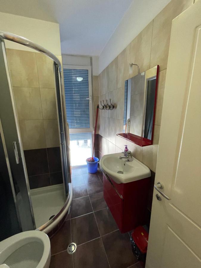 Enjoy Travel Cute Studio Apartment Tiranë Eksteriør bilde