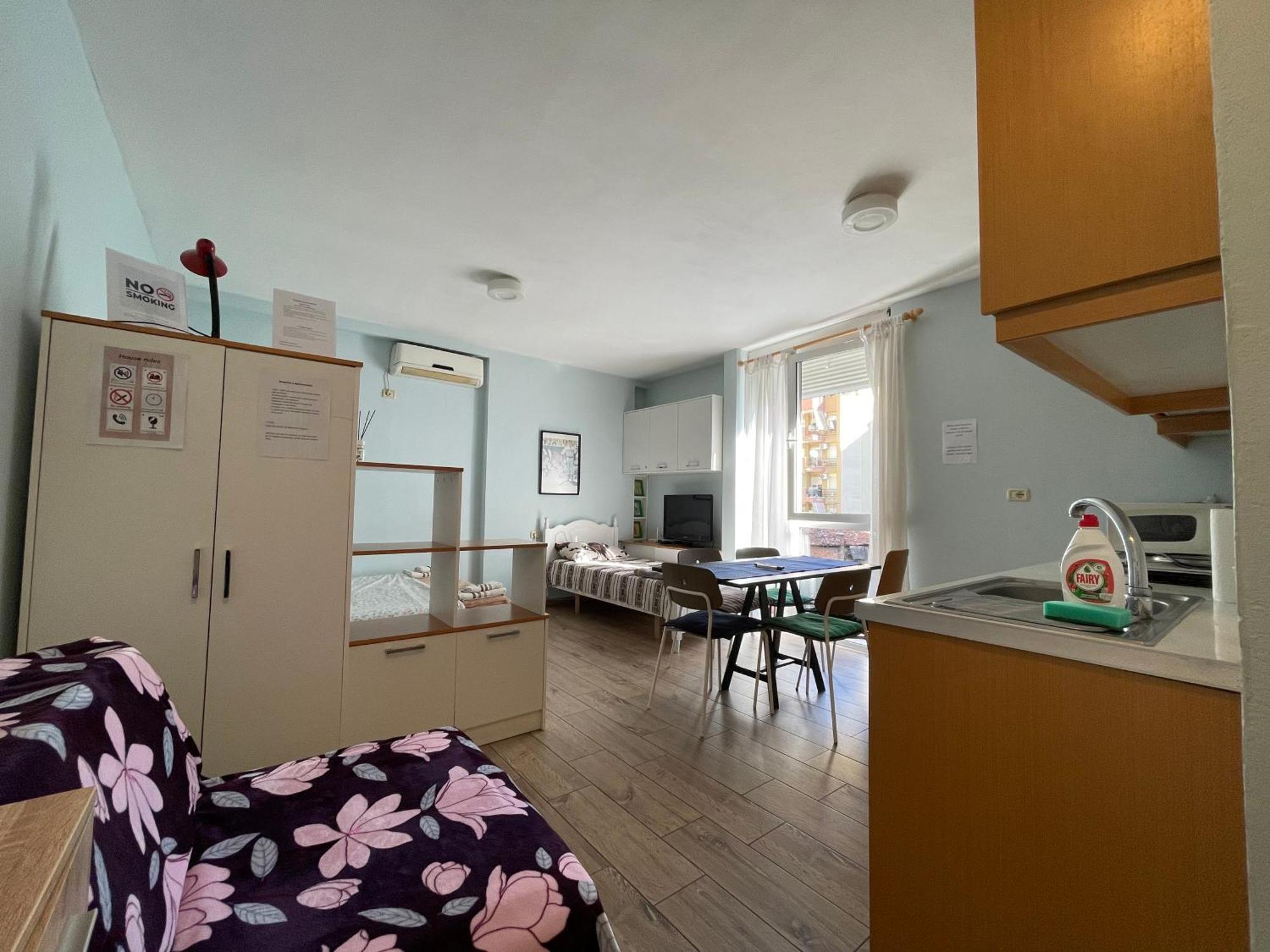Enjoy Travel Cute Studio Apartment Tiranë Eksteriør bilde
